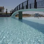 Modern With Pool And Garden Апартаменти *