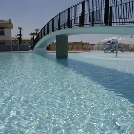 Modern With Pool And Garden *