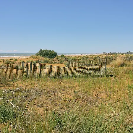 Modern With Pool And Garden Бибионе