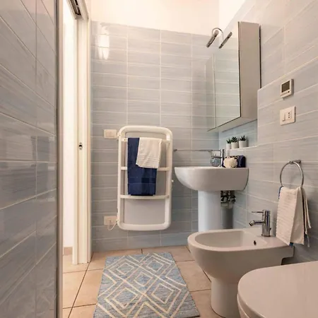Modern With Pool For Four Guests