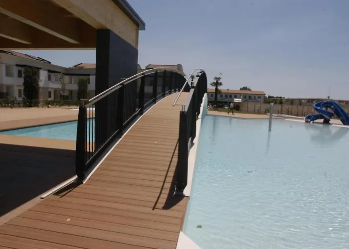 Modern With Pool And Garden Apartment