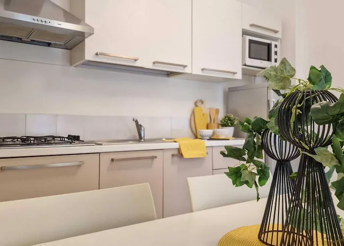 Modern With Pool And Garden *