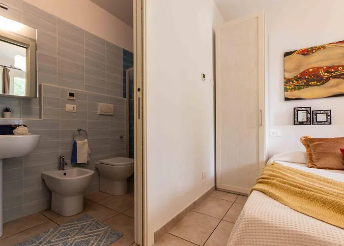 Modern With Pool And Garden Apartment