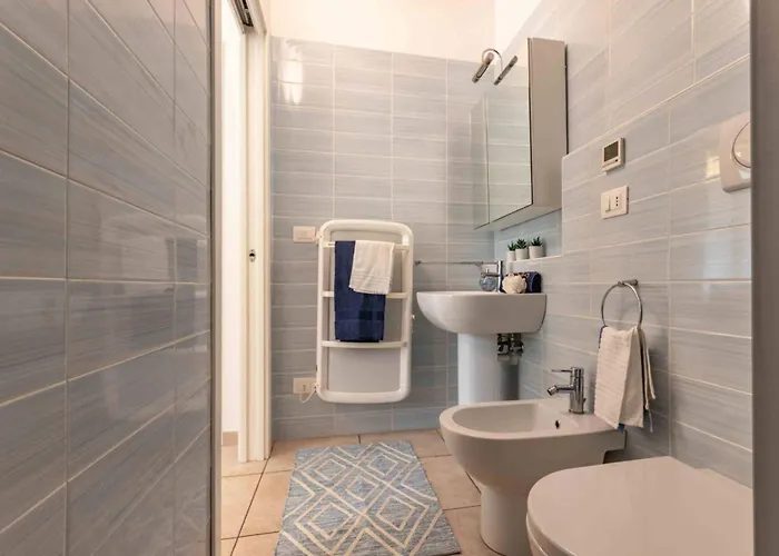 Modern With Pool And Garden