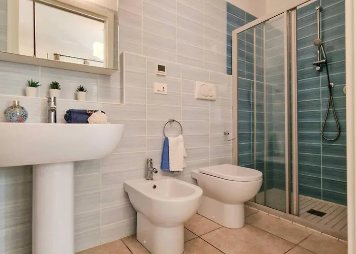 شقة Modern With Pool And Garden *